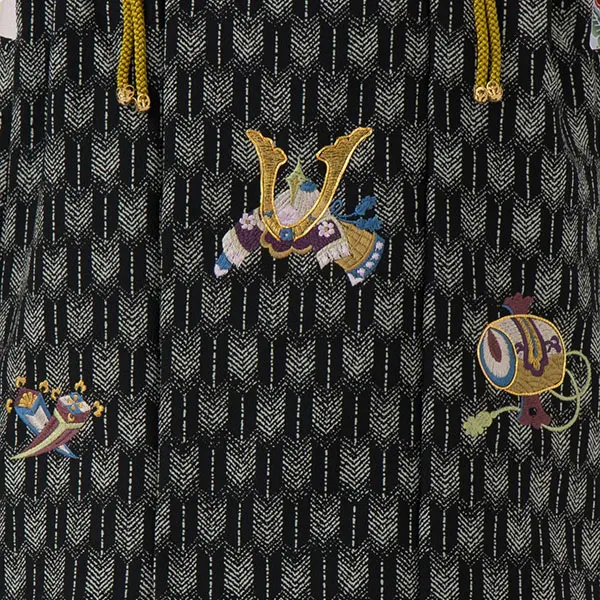 七五三レンタル(3歳男児被布)／黒矢羽 兜×グレー宝尽くし Z862