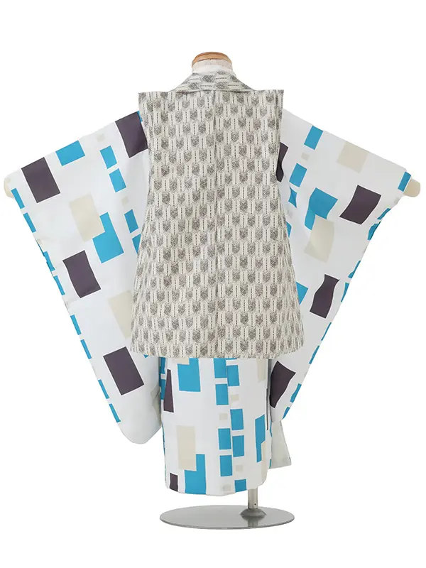 七五三レンタル(3歳男児被布)／白矢羽 兜×白茶モダン柄 Z893