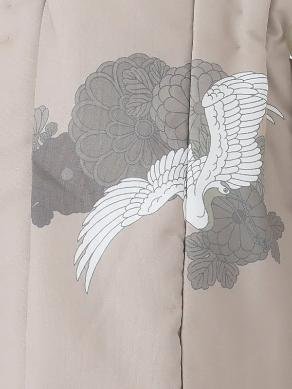 七五三レンタル(3歳女児被布)ベージュ 柄×クリーム色 菊梅に鶴 J665
