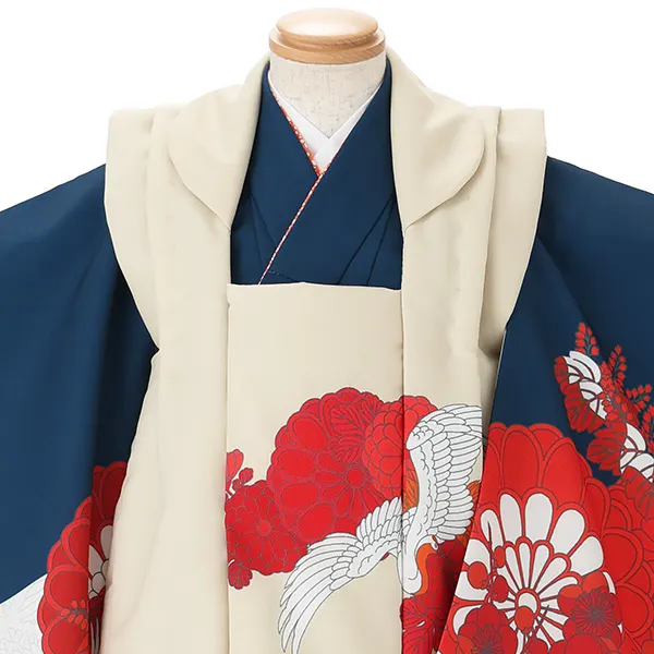 七五三レンタル(3歳女児被布)クリーム色×紺 菊梅に鶴 J667