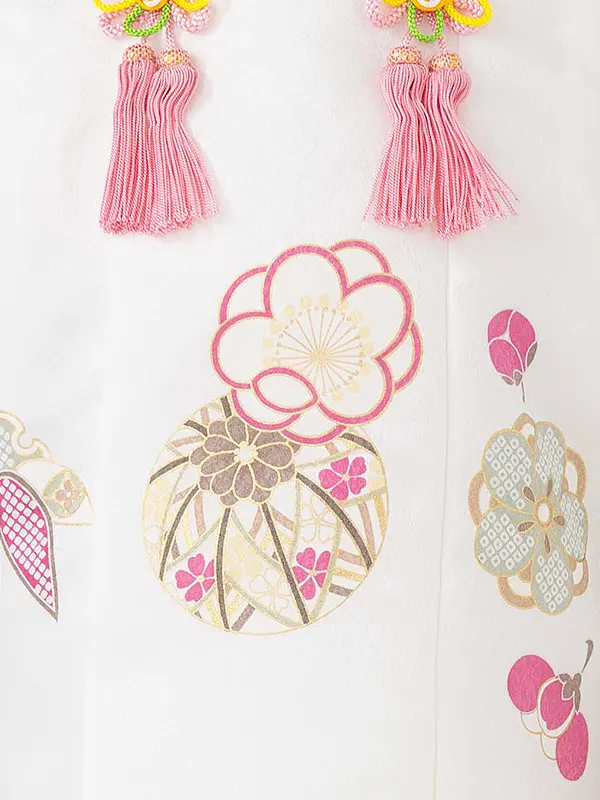 七五三レンタル(3歳女児被布)白 梅まり×薄ピンク 金彩桜づくし Z195