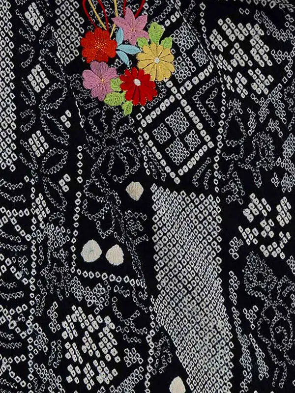 【正絹】七五三レンタル(6歳7歳女児結び帯)黒 疋田手絞り くす玉刺繍 Z824