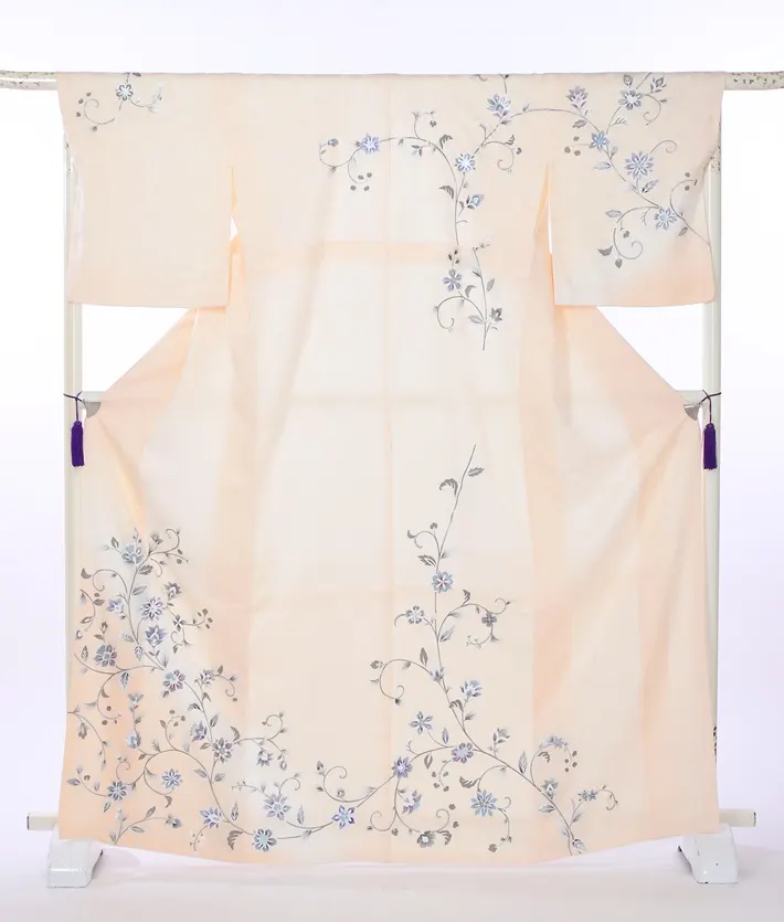 正絹訪問着ﾚ ﾝﾀﾙ ピンクベージュ 花唐草 8AD635