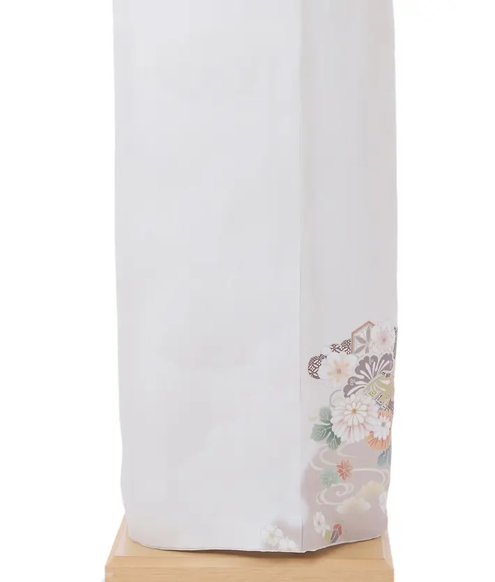 正絹訪問着ﾚ ﾝﾀﾙ 雪輪霞に雲取り菊桜 オフホワイト 8AD672