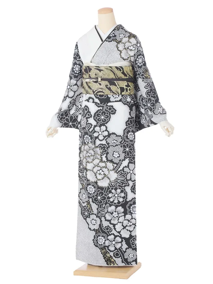 正絹訪問着ﾚ ﾝﾀﾙ 白 黒 疋田 牡丹 8AD684