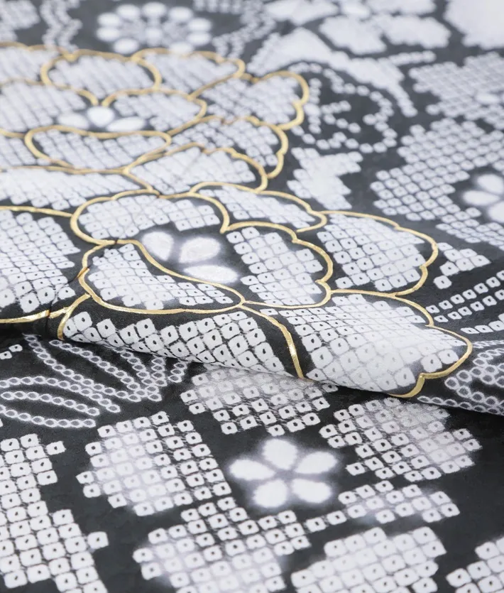 正絹訪問着ﾚ ﾝﾀﾙ 白 黒 疋田 牡丹 8AD684