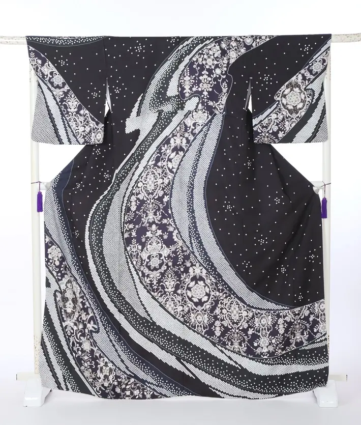 正絹訪問着ﾚ ﾝﾀﾙ 黒 疋田 更紗文様 鏡紋 8AD699