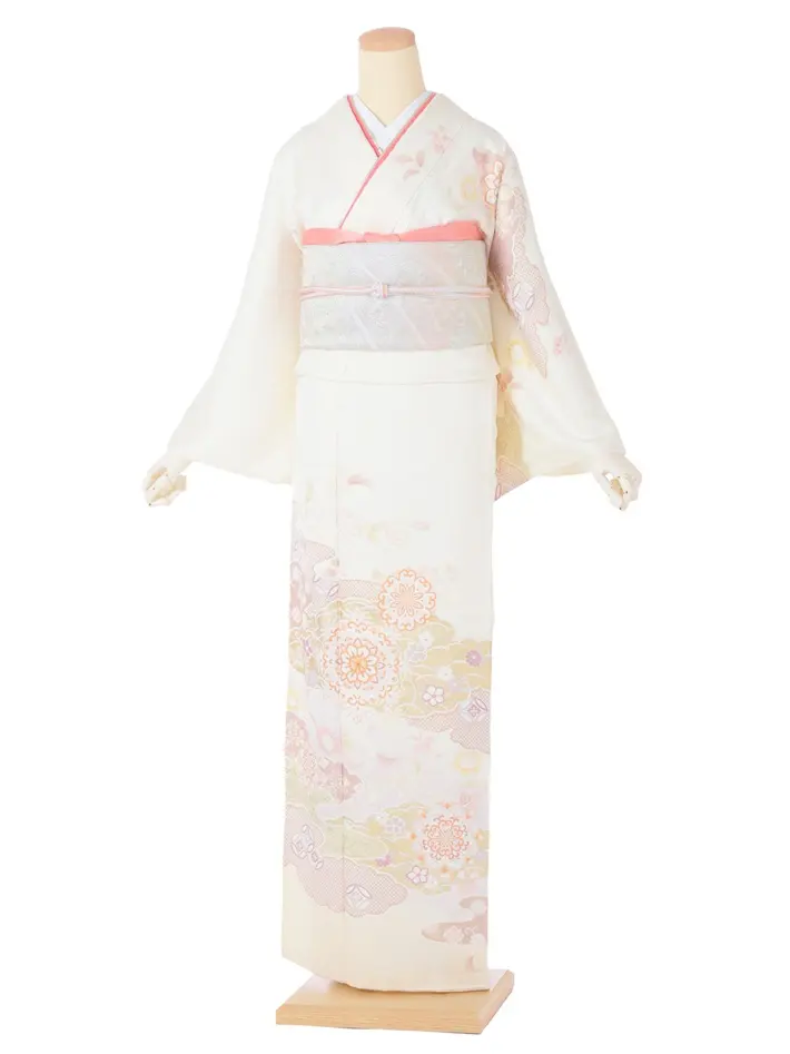 正絹訪問着ﾚ ﾝﾀﾙ 薄クリーム 雲取り 鏡紋 古典柄 8AD701