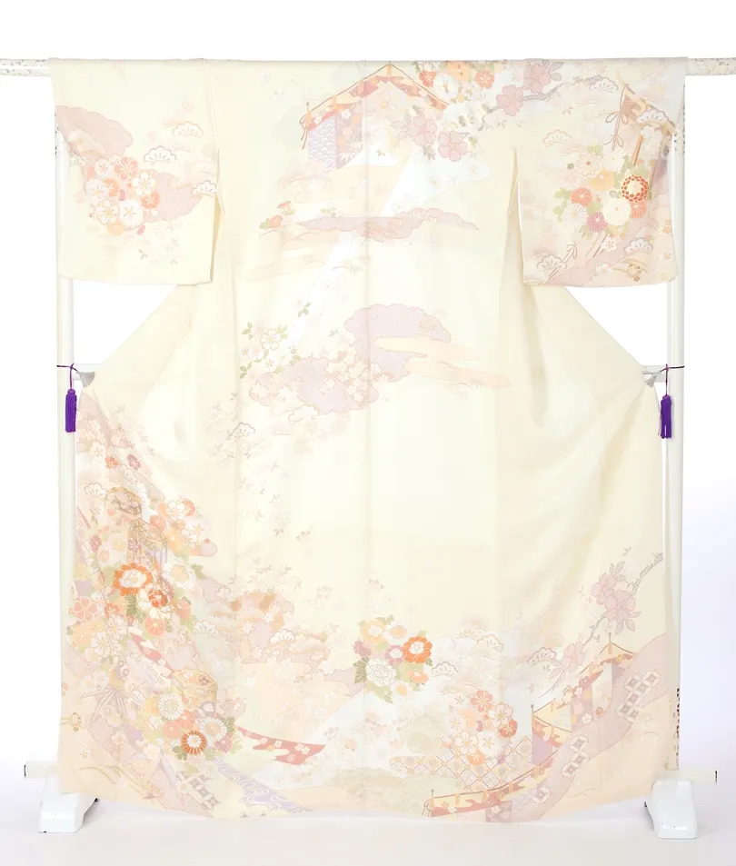 正絹訪問着ﾚ ﾝﾀﾙ クリーム 貝桶 吉祥文様 古典 8AD702