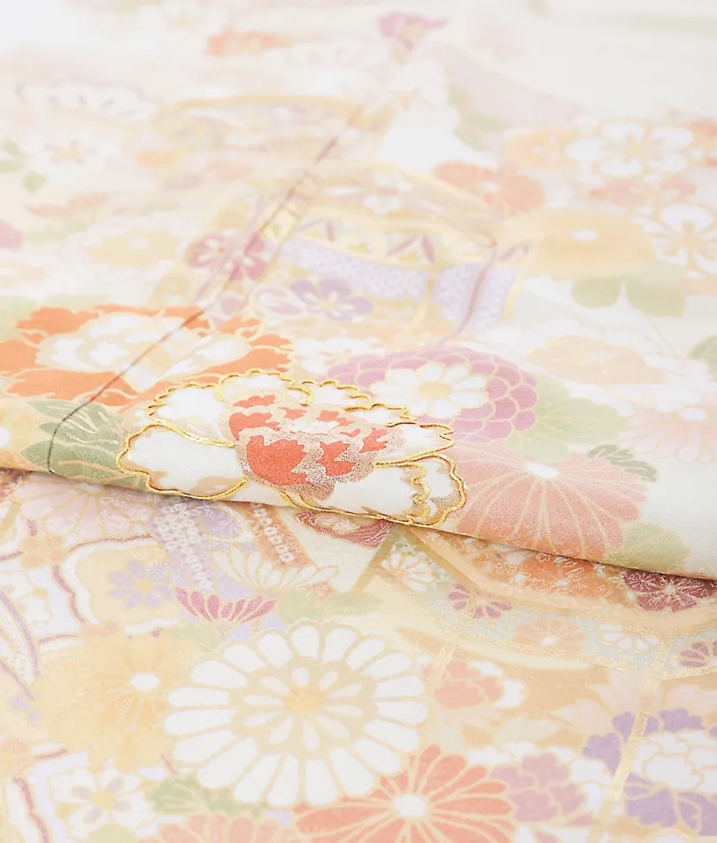 正絹訪問着ﾚ ﾝﾀﾙ クリーム 貝桶 吉祥文様 古典 8AD702