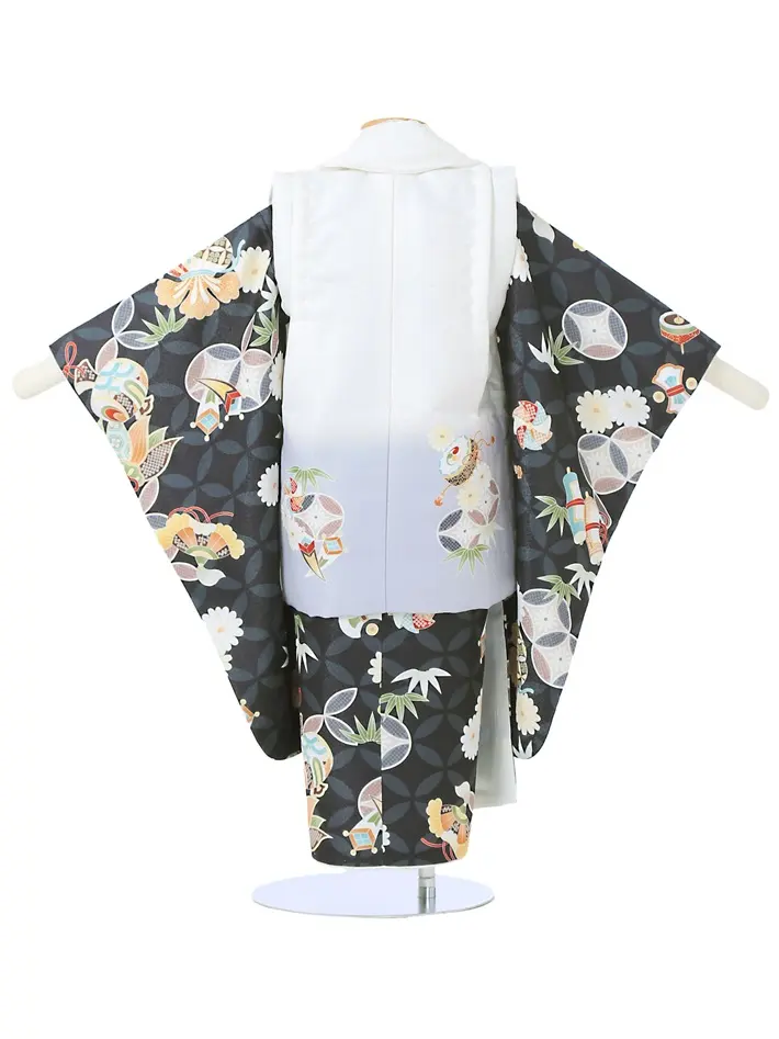 七五三 3歳男児被布セット 古典 七宝 宝尽くし 黒 白被布 8AO3071