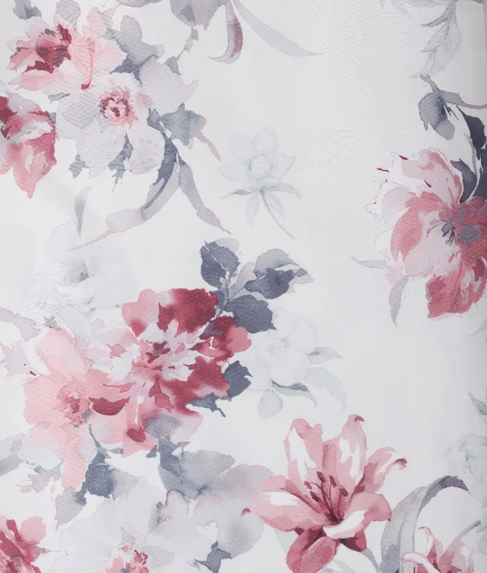 三歳女児被布セット 白灰 バラ牡丹 薄ベージュ被布 8AP3297