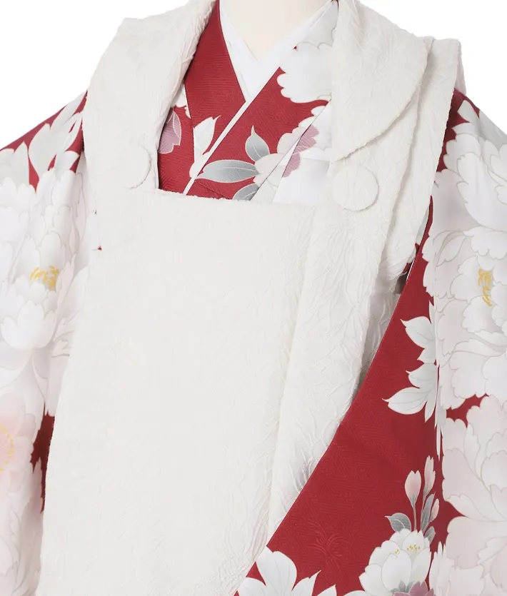 三歳女児被布セット 赤 牡丹 アイボリー被布 8AP3299