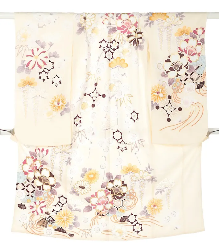 七五三ﾚﾝﾀﾙ（7歳） 薄クリーム色 レトロ 8AP7197