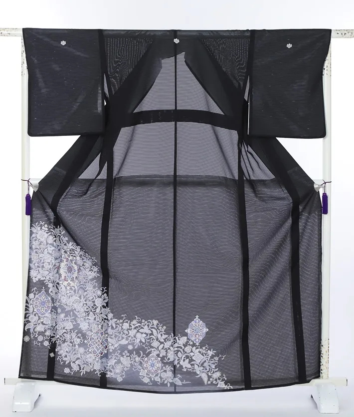 夏用黒留袖 レンタル8DV14 鏡紋 花唐草 身長150～160ｃｍ