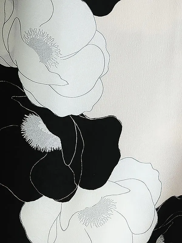 振袖0233　黒 白 椿 モダンアンテナ