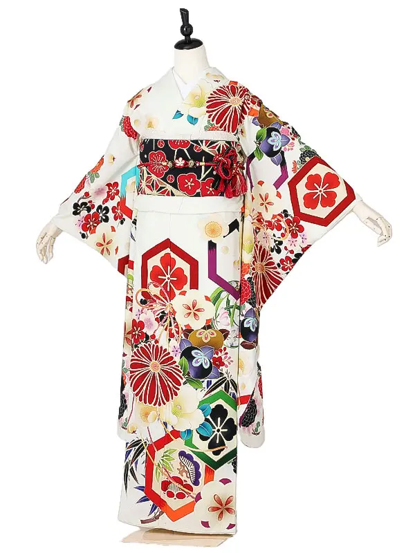 振袖0236　アイボリー 梅 橘 紅一点