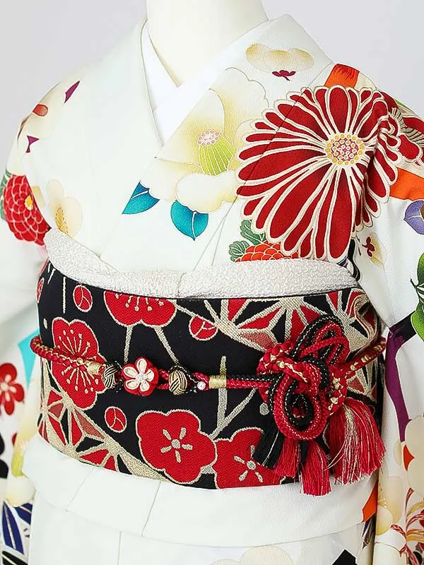 振袖0236　アイボリー 梅 橘 紅一点