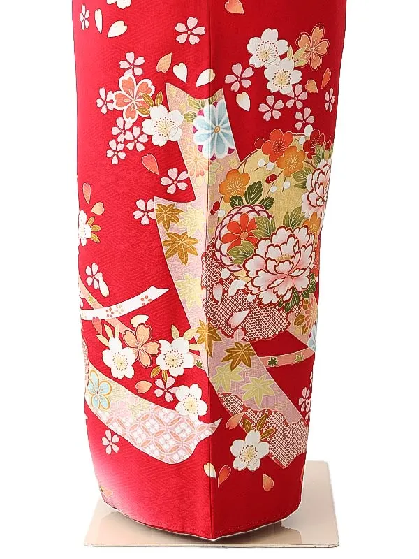 振袖0239　赤 牡丹 熨斗 花模様
