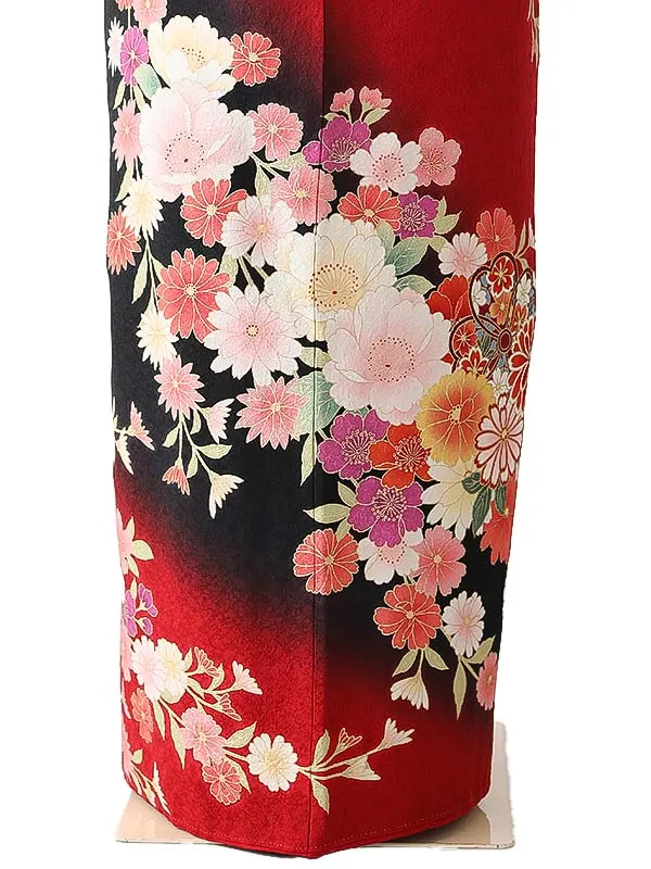 振袖0242 黒 赤 花模様