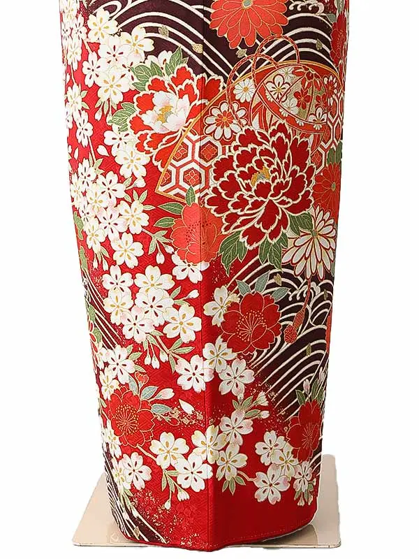 振袖0256 赤 花模様 鞠