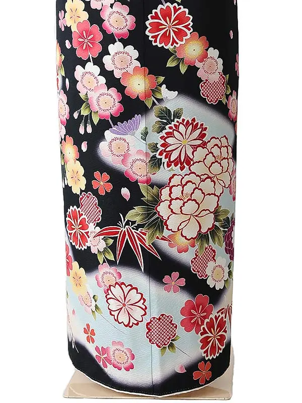 振袖0260 黒 クリーム 牡丹 桜