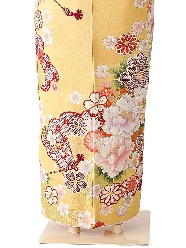 振袖0263 淡黄 牡丹 花模様