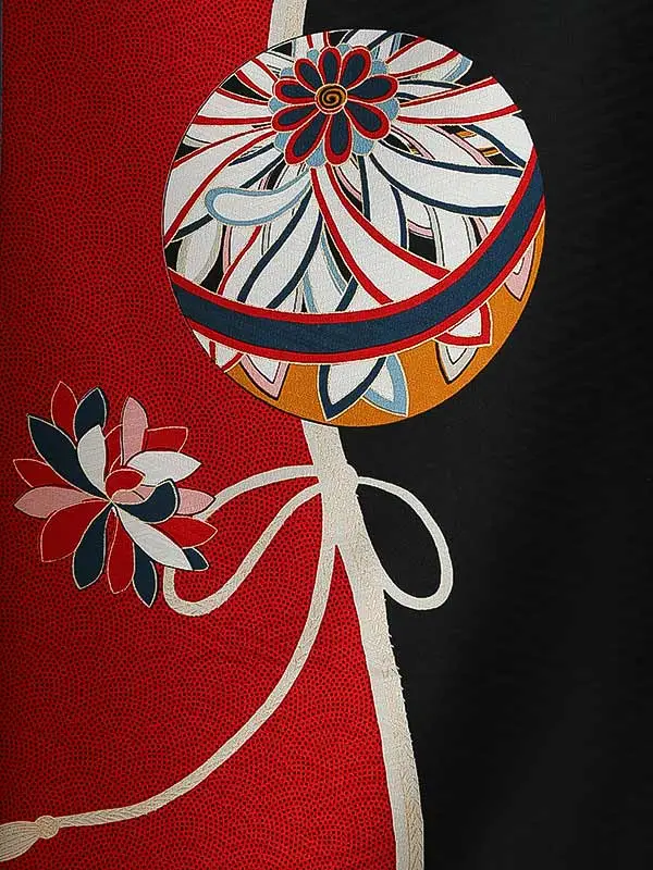 振袖0267 赤 黒 鞠 レトロ