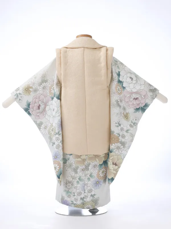 七五三レンタル（3女被布）3350 白 牡丹 花模様