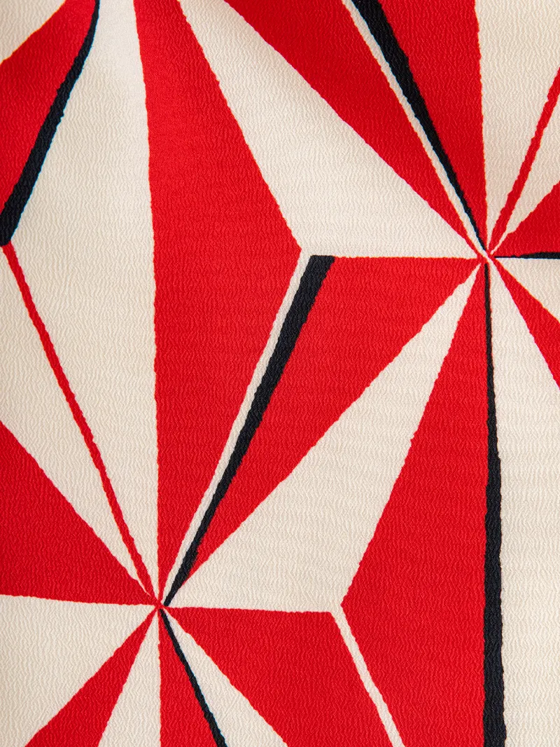 レンタル 卒業袴 二尺袖 0043  白地に赤麻の葉 袴紺刺繍