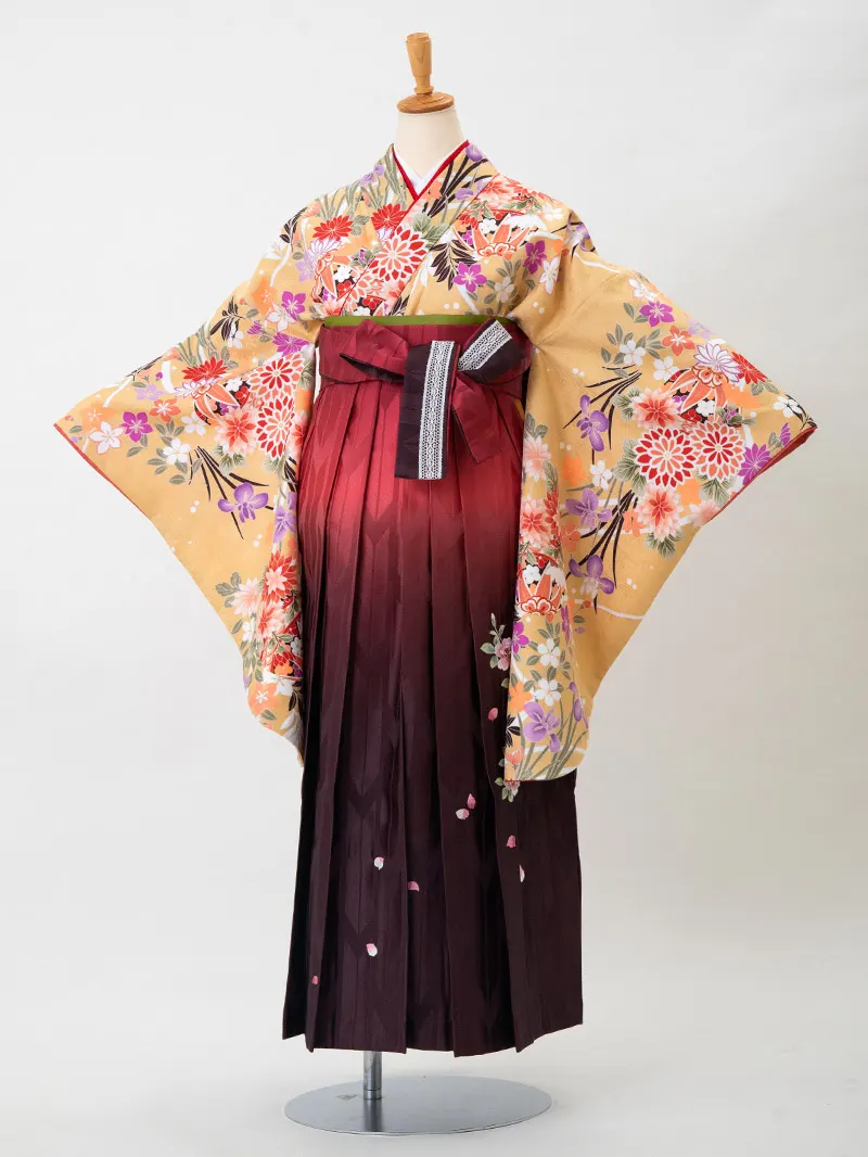 卒業式袴レンタル0207 「クリーム地にダリヤと鞠」×えんじ矢絣ボカシ刺繍袴