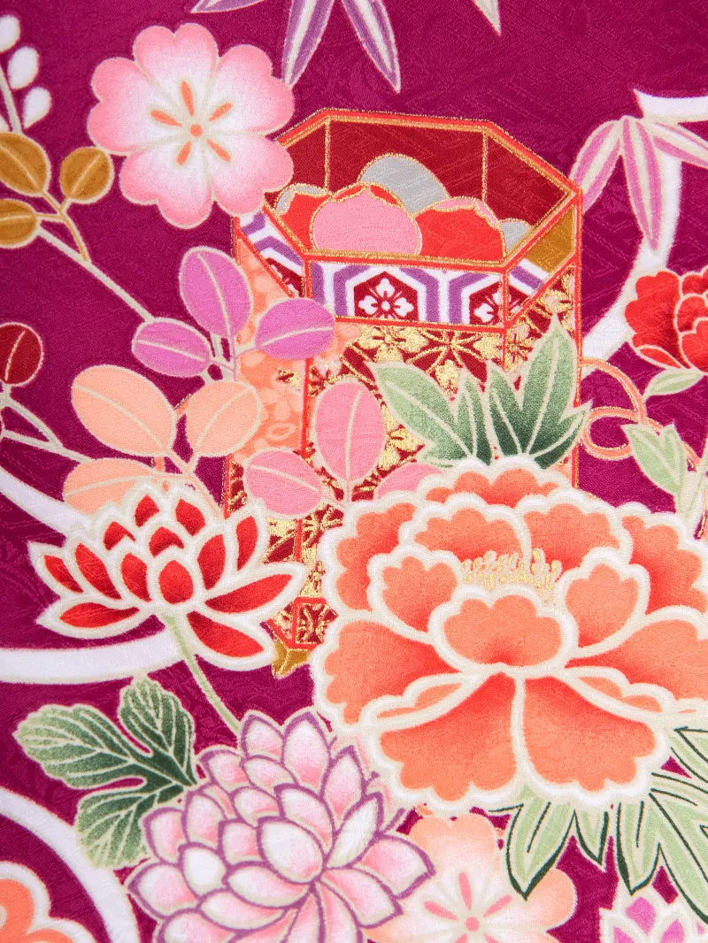 レンタル 卒業袴 二尺袖 0209 「赤地に小花と貝桶」×ピンク矢絣ボカシ刺繍袴