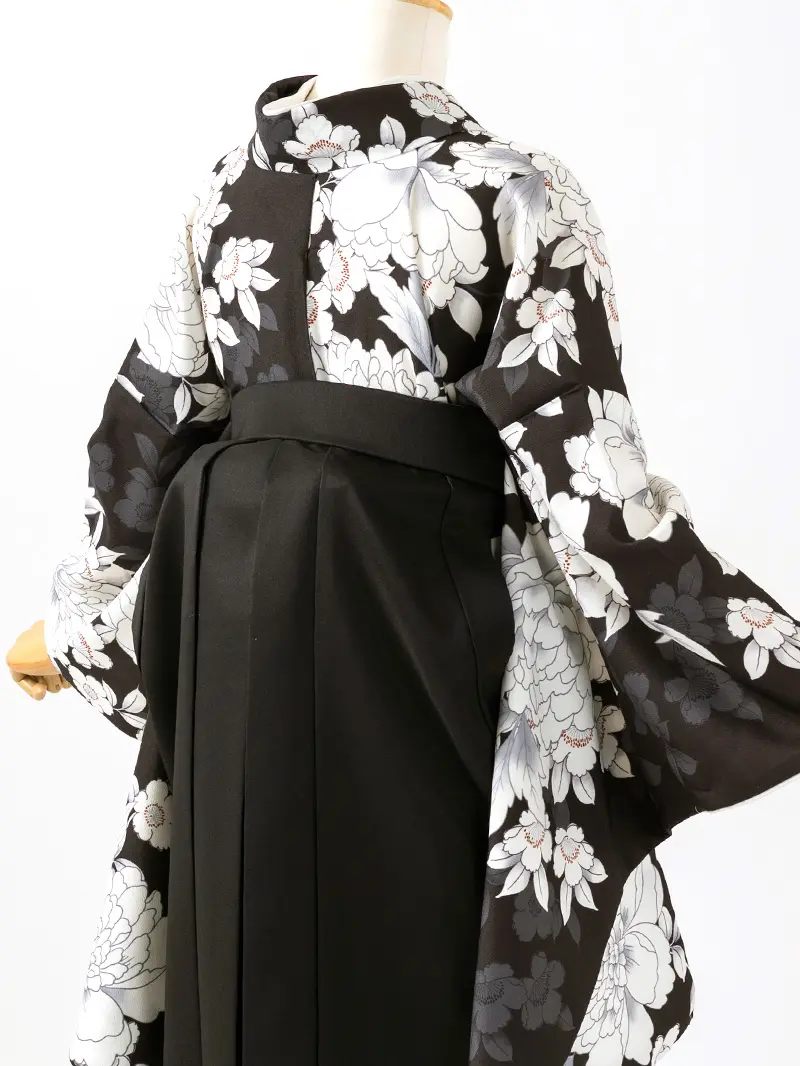 卒業袴 二尺袖 0710  「黒地に牡丹」バイカラー袴黒×グレー
