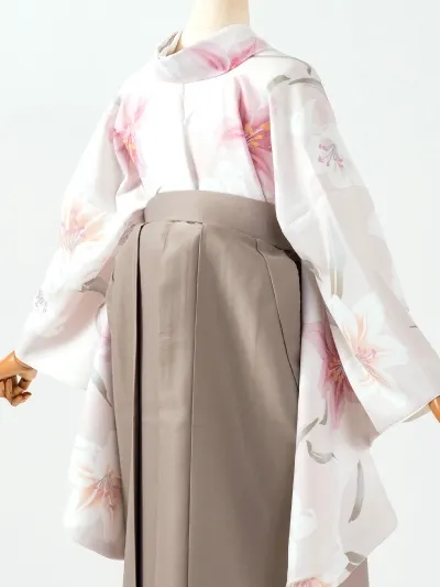 卒業袴 二尺袖 0711  「クリーム地に百合」レースプリント袴グレージュ