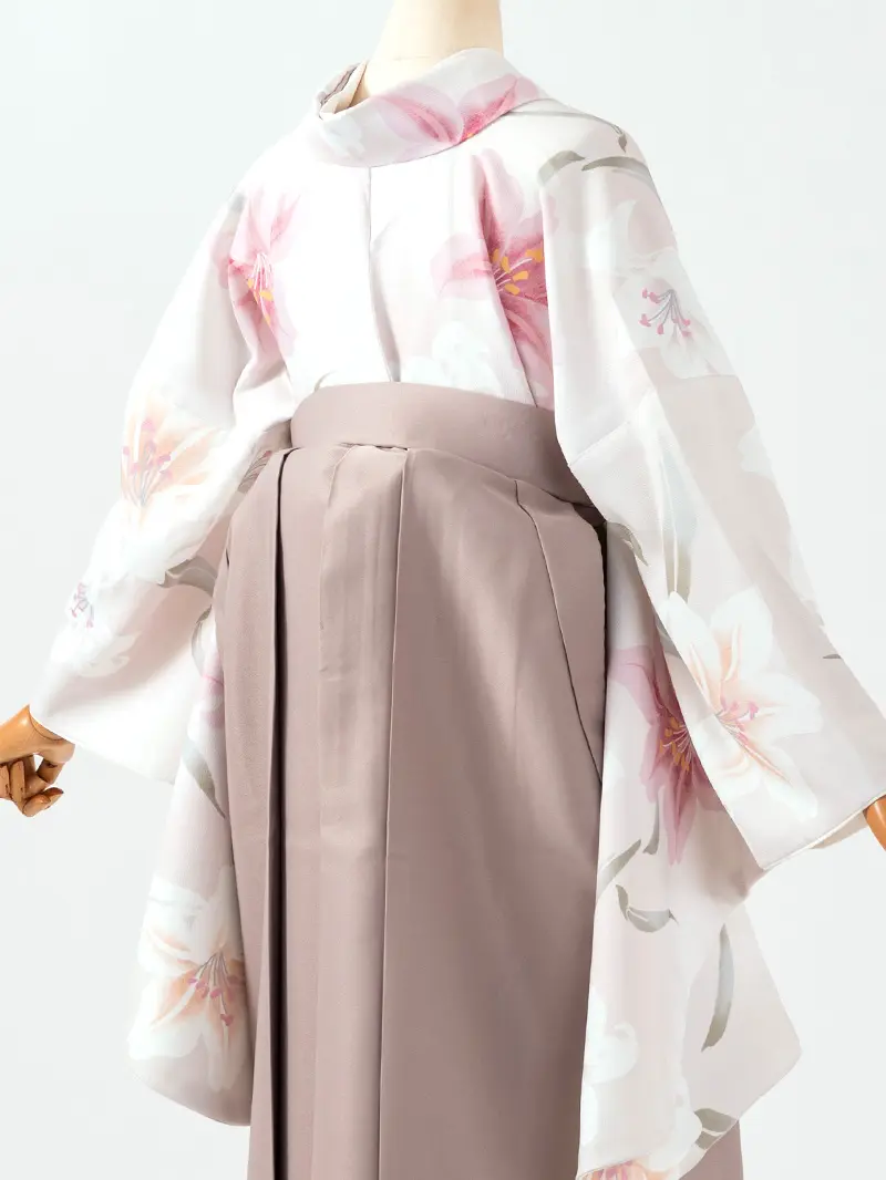 卒業袴 二尺袖 0711  「クリーム地に百合」レースプリント袴グレージュ