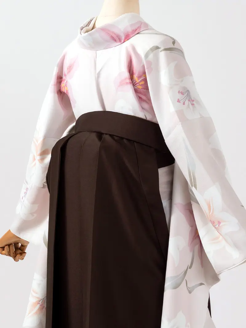 卒業袴 二尺袖 0713  「クリーム地に百合」バイカラー袴ブラウン