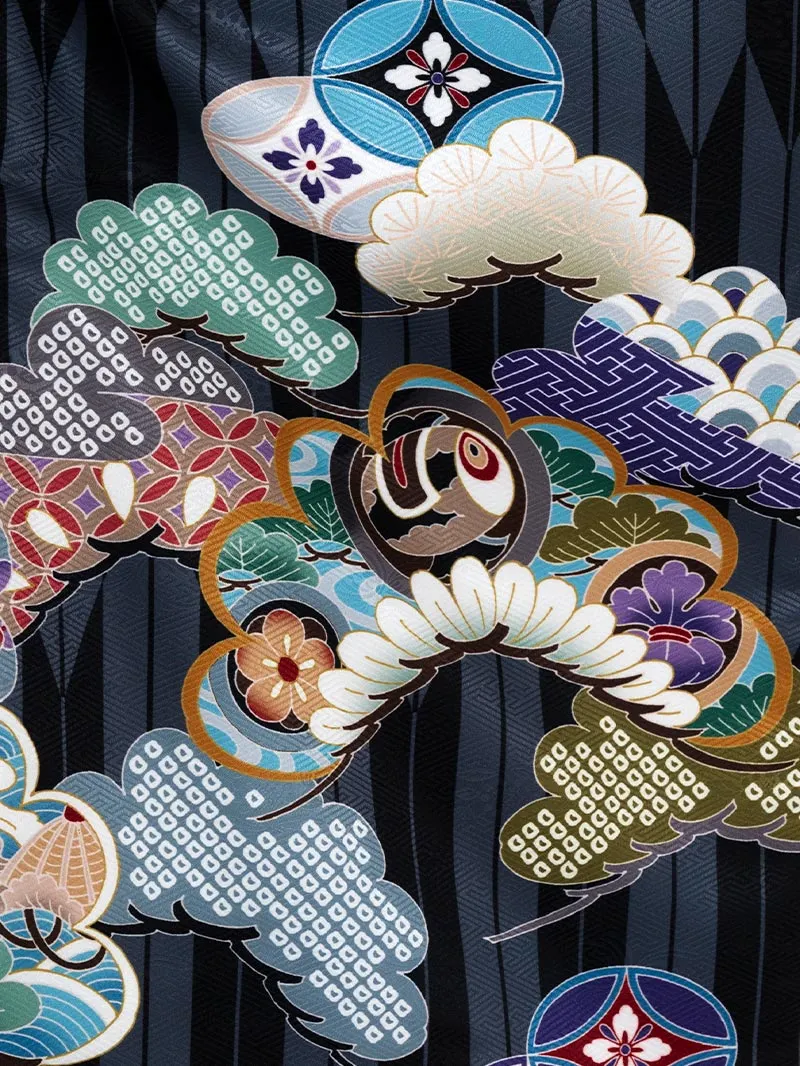 七五三 3歳男児被布 3341 矢絣に兜と龍 黒