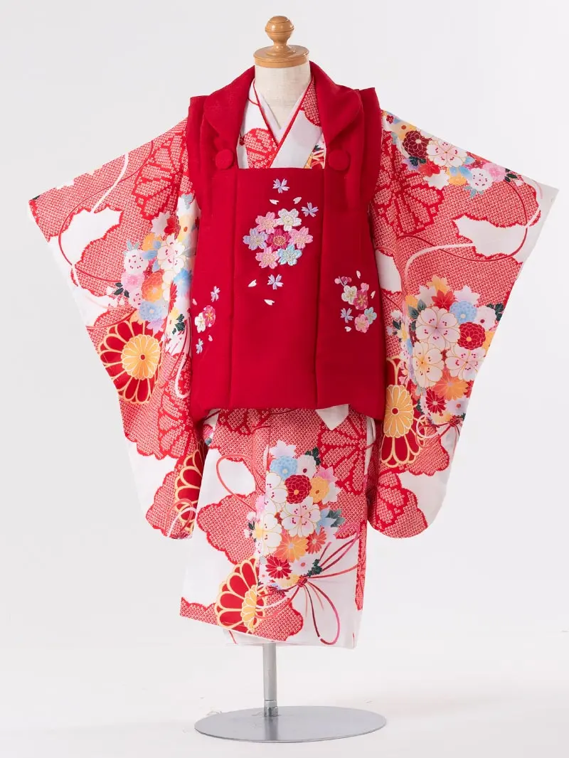 七五三(3歳女被布)3155 白地に雲取り菊と桜