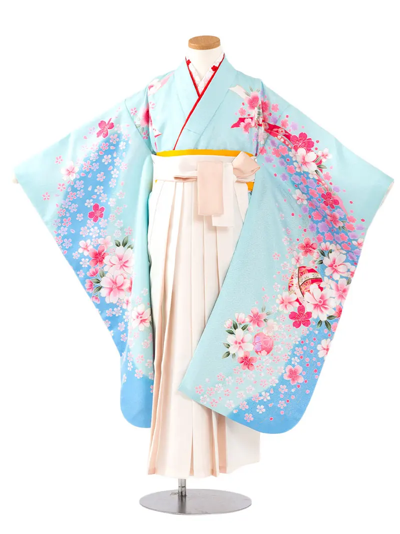 女児袴レンタル(7歳)0100 水色地に鞠と桜＆バイカラー袴アイボリー