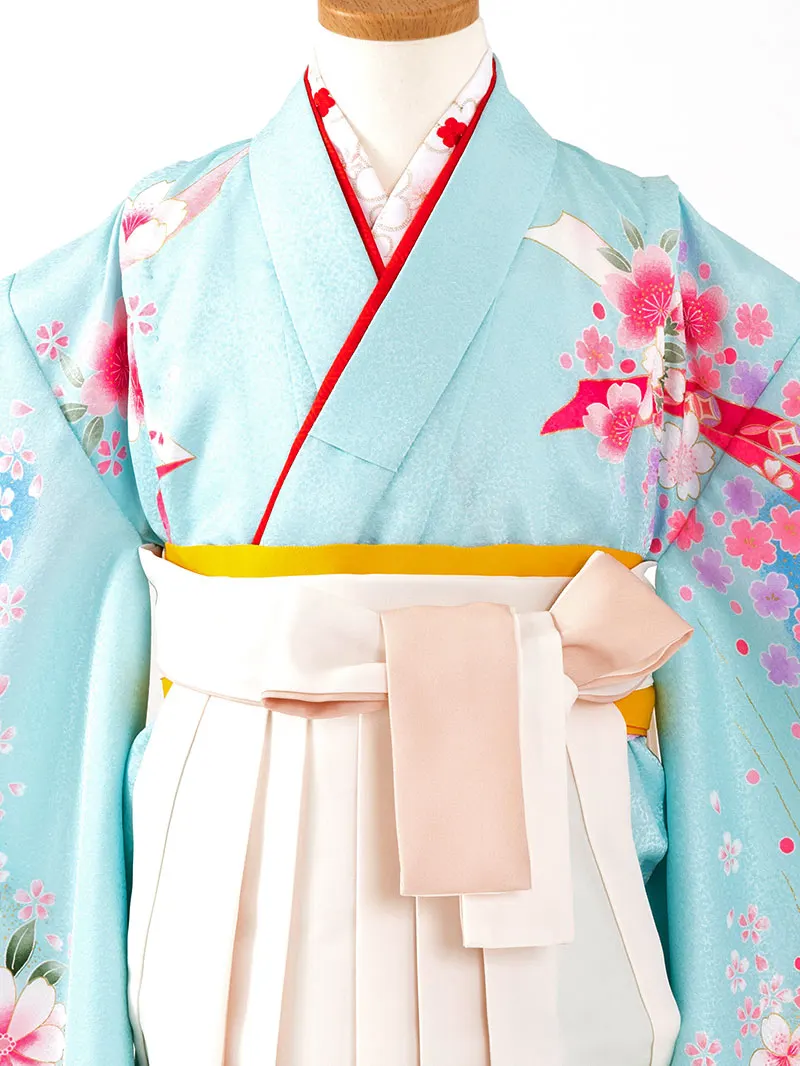 女児袴レンタル(7歳)0100 水色地に鞠と桜＆バイカラー袴アイボリー