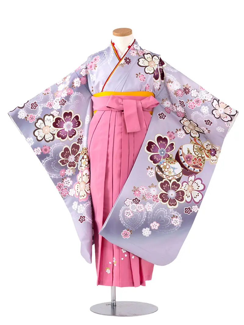 女児袴レンタル(7歳)0103 紫地に桜と鞠＆ピンク色刺繍袴