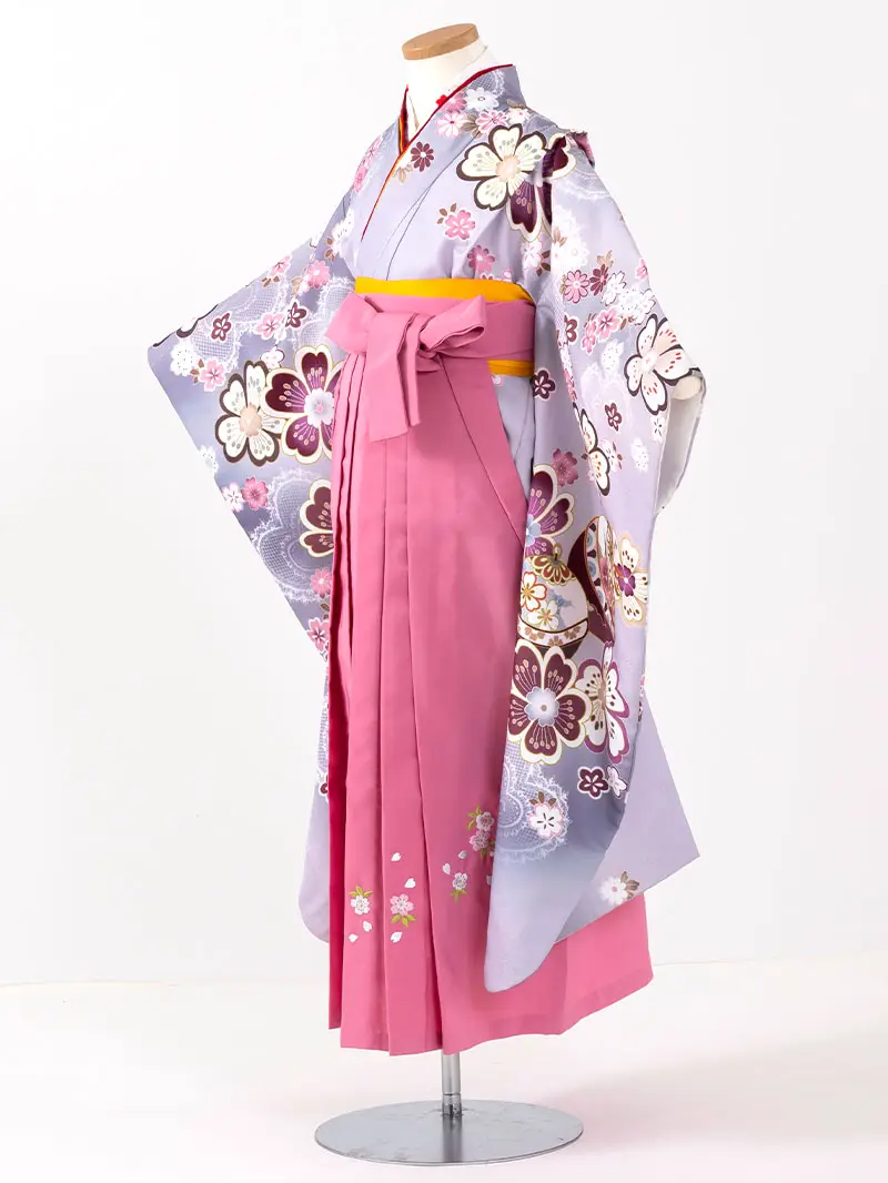 女児袴レンタル(7歳)0103 紫地に桜と鞠＆ピンク色刺繍袴