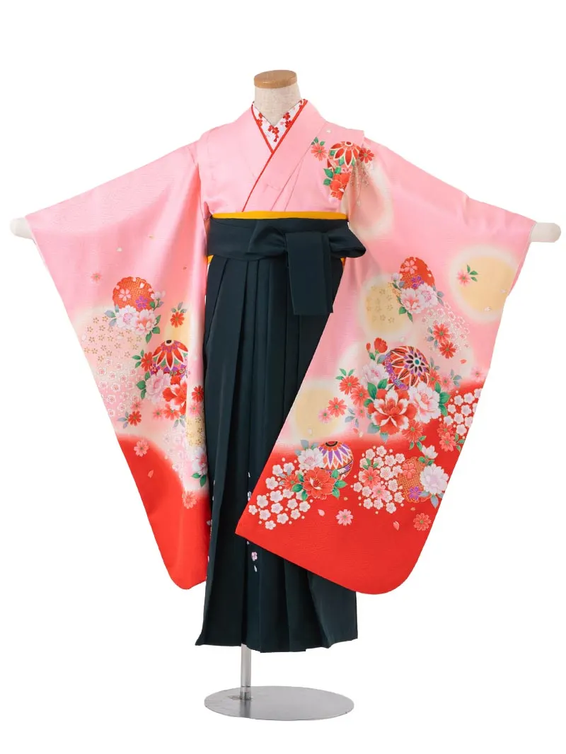 女児袴レンタル(7歳)0137 赤地に鞠と桜＆刺繍袴緑