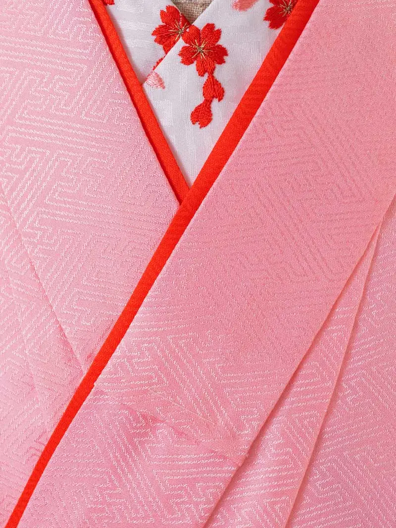 女児袴レンタル(7歳)0137 赤地に鞠と桜＆刺繍袴緑