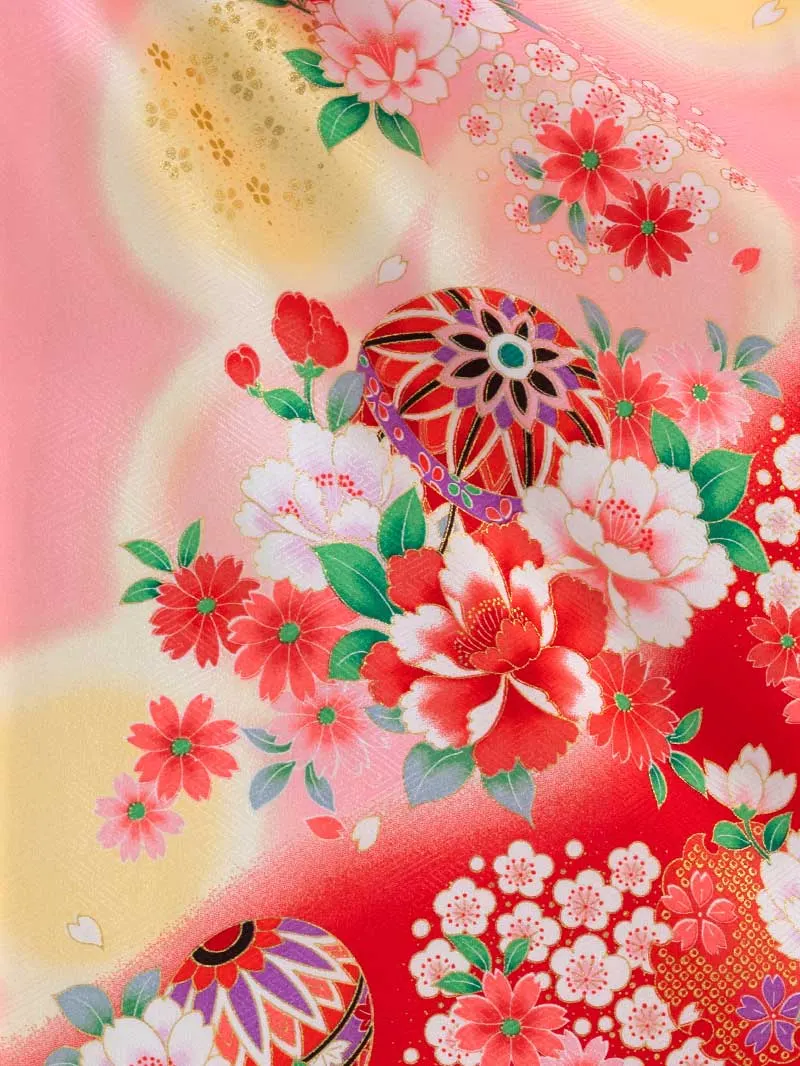 女児袴レンタル(7歳)0137 赤地に鞠と桜＆刺繍袴緑