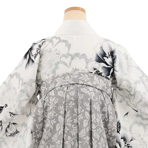 先生,教員向け袴レンタル A321 白シルバー 雪輪花×グレー袴