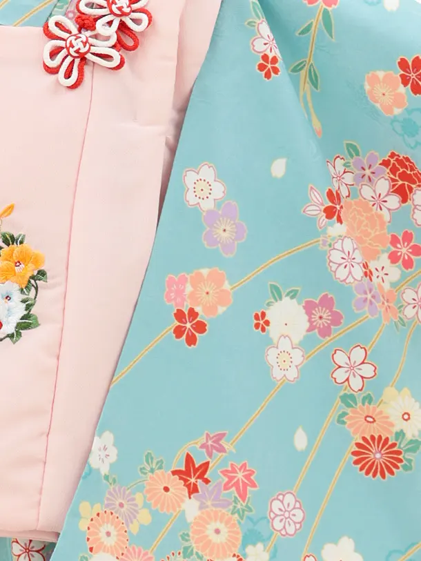 七五三(3歳女の子被布) 3205 ピンク刺繍 椿×水色 桜 椿 菊
