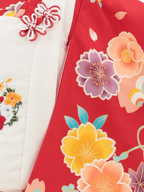 七五三(3歳女の子被布) 3206 白 刺繍 椿×赤 桜 椿 祝柄