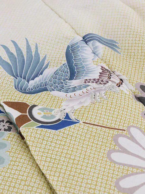 RENCA(3歳男児被布)3002金ぼかし 矢羽に鷹x白 市松 亀甲紋