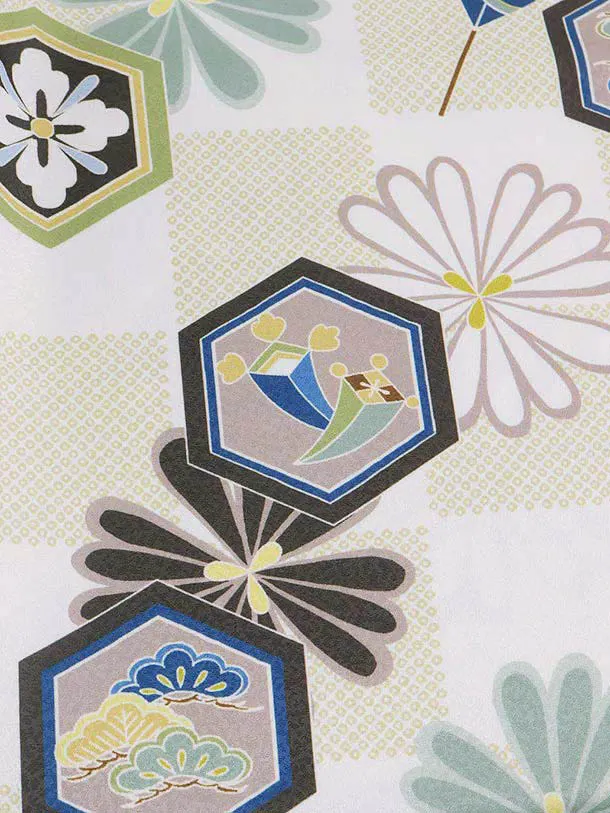 RENCA(3歳男児被布)3002金ぼかし 矢羽に鷹x白 市松 亀甲紋